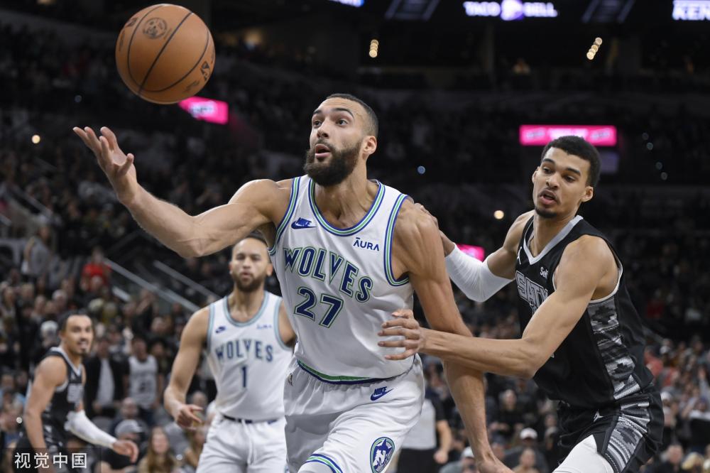 他们在强强 他们在强强