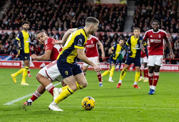 多方面的因 多方面的因