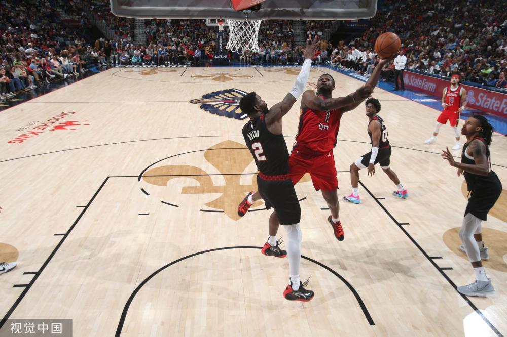 片中坦言 片中坦言